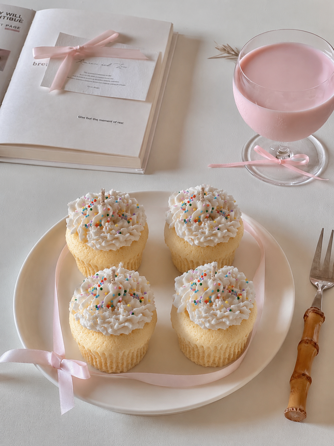 Lemon Cupcake - one piece