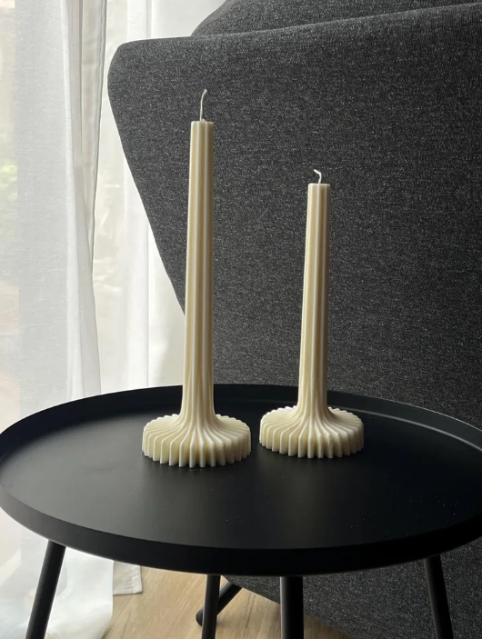 Large Ribbed Lamp