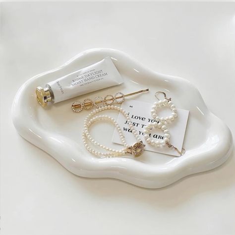 صينية سحابية غير منتظمة